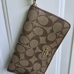 Coach Outlet Long Zip Around Wallet Signature Canvas